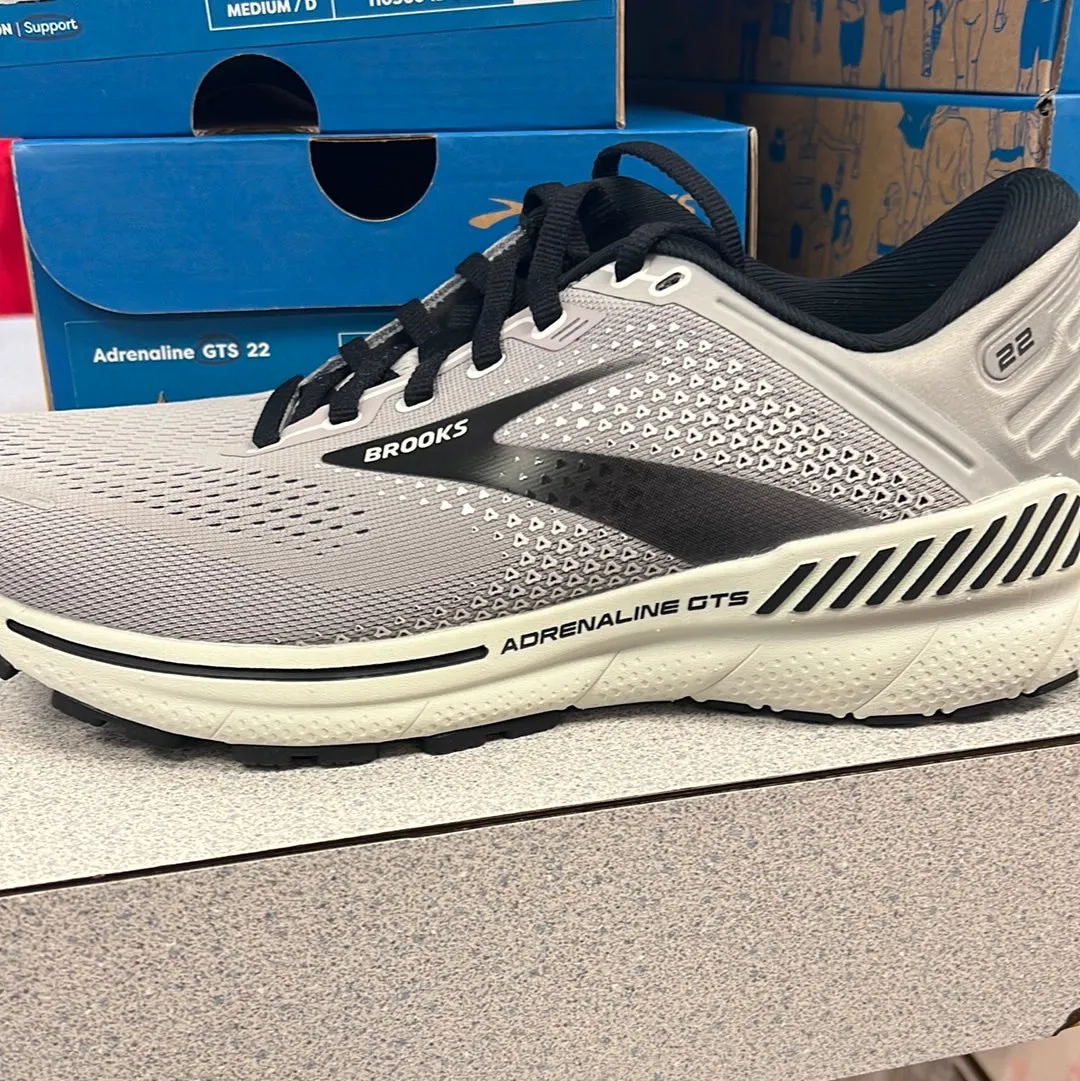 Brooks Adrenaline 22